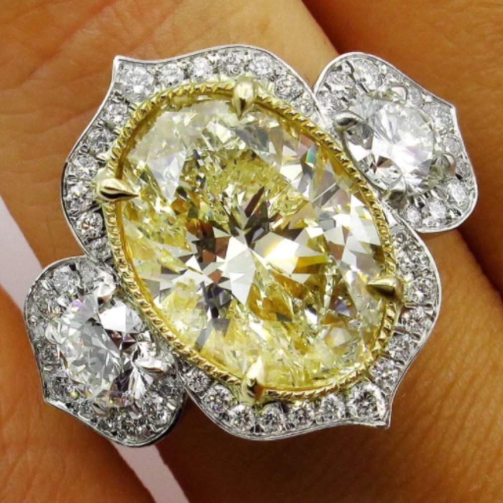 Jewelry ring elegant silver tone oval yellow center sparkly sparkle elegant new